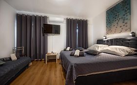 Rooms With Free Parking